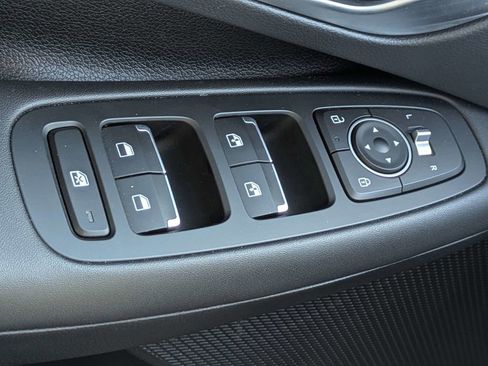 Used 2025 Hyundai Sonata SEL image 23