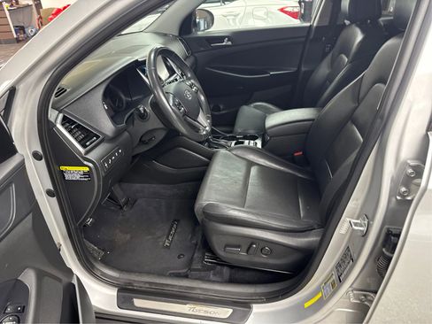 Used 2018 Hyundai Tucson Limited w/ Ultimate Package 02 image 10