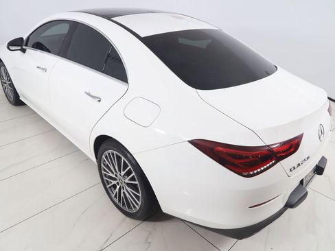 Used 2021 Mercedes-Benz CLA 250 4MATIC w/ Premium Package image 23