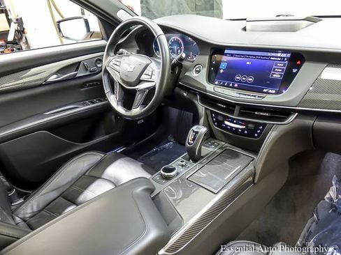 Used 2020 Cadillac CT6 V image 26
