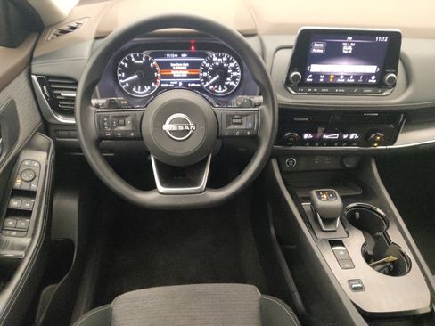 Used 2022 Nissan Rogue SV image 22