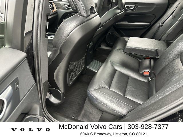 Certified 2024 Volvo XC60 T8 Plus w/ Protection Package Premier AWD/4WD image 23