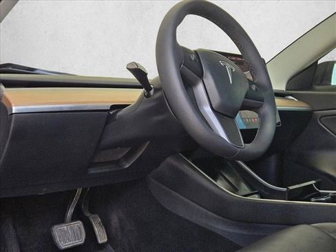 Used 2020 Tesla Model 3 Long Range AWD/4WD image 9