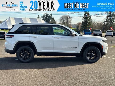 New 2025 Jeep Grand Cherokee Altitude image 10