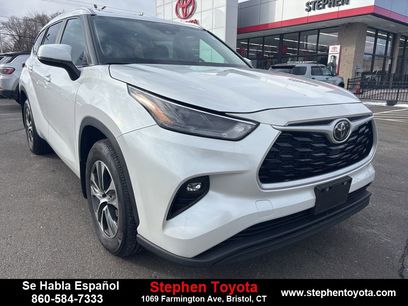 Used 2024 Toyota Highlander XLE