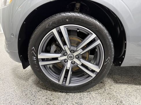 Used 2018 Volvo XC60 T5 Momentum w/ Vision Package image 30