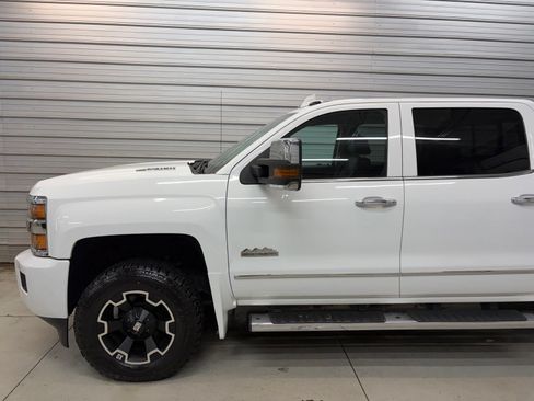 Used 2015 Chevrolet Silverado 3500 High Country w/ Duramax Plus Package AWD/4WD image 3