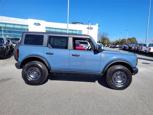 New 2025 Ford Bronco Badlands w/ Sasquatch Package AWD/4WD image 43