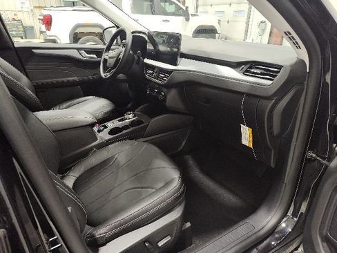 New 2026 Ford Escape Platinum w/ Premium Technology Package image 22