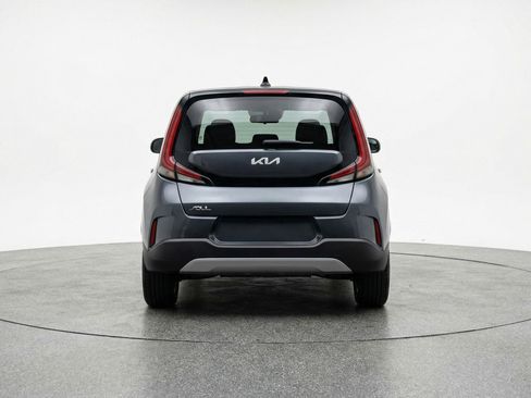 Used 2025 Kia Soul LX w/ LX Technology Package image 7