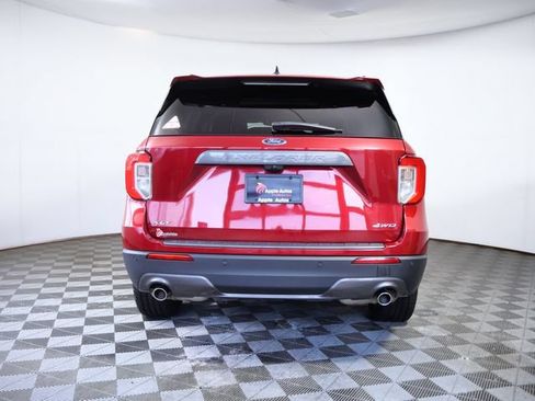 Certified 2021 Ford Explorer XLT w/ Equipment Group 202A AWD/4WD image 5