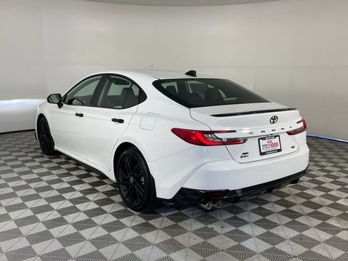 New 2026 Toyota Camry Hybrid AWD/4WD image 12