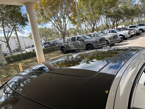 Used 2024 BMW X6 M60i w/ Climate Comfort Package image 18