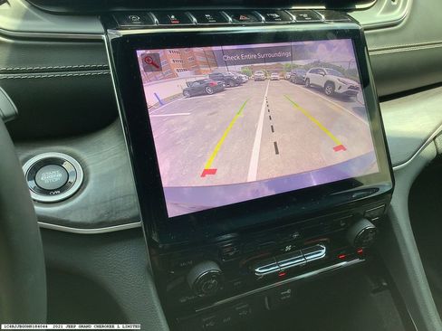 Used 2021 Jeep Grand Cherokee L Limited RWD image 14