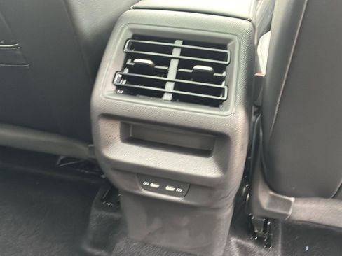 New 2026 Volkswagen Tiguan SE AWD/4WD image 19