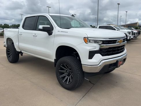 Used 2025 Chevrolet Silverado 1500 LT w/ Work Truck Package AWD/4WD image 3