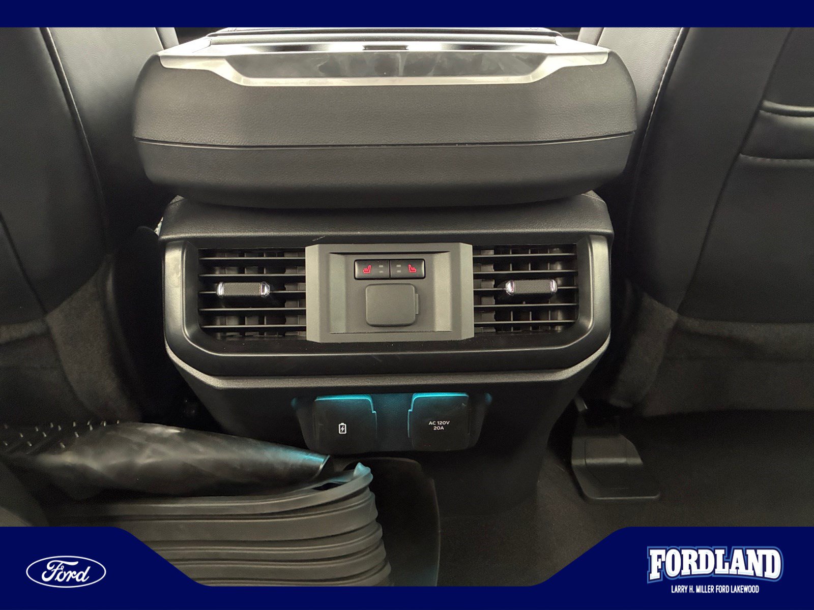Used 2025 Ford F150 Raptor AWD/4WD image 32