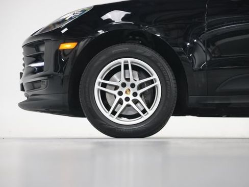 Used 2020 Porsche Macan AWD/4WD image 11