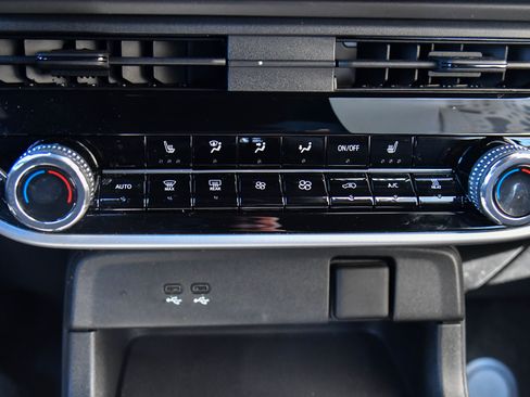 Used 2024 Honda Prologue EX image 28