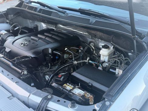 Used 2014 Toyota Tundra 1794 Edition image 4