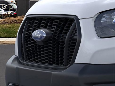 New 2025 Ford Transit 250 148 Medium Roof image 17