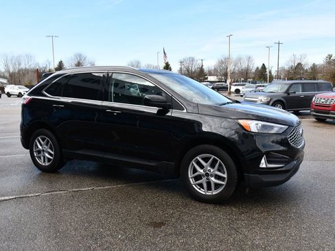 Used 2024 Ford Edge SEL w/ Convenience Package image 8