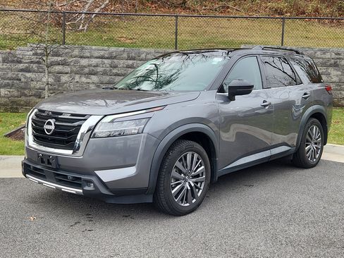 Used 2022 Nissan Pathfinder SL w/ SL Premium Package image 1