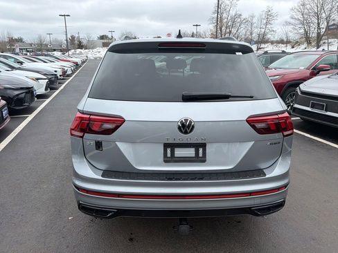 Used 2023 Volkswagen Tiguan SE R-Line image 7