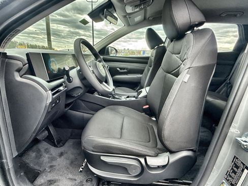 New 2026 Hyundai Tucson SE image 13