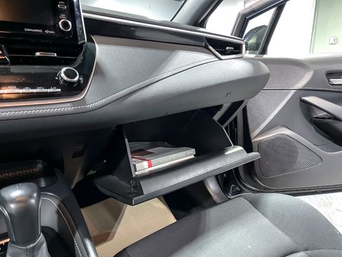 Used 2021 Toyota Corolla SE image 26