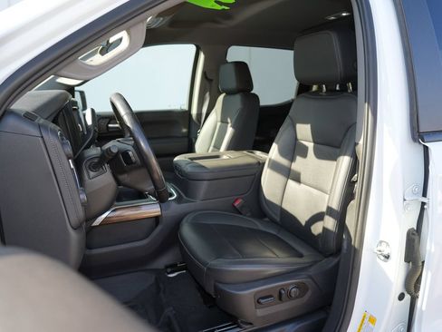 Used 2021 Chevrolet Silverado 1500 LT Trail Boss w/ Convenience Package II AWD/4WD image 12