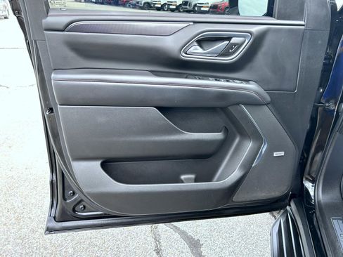 Used 2022 Chevrolet Tahoe RST w/ Sport Performance Package image 9