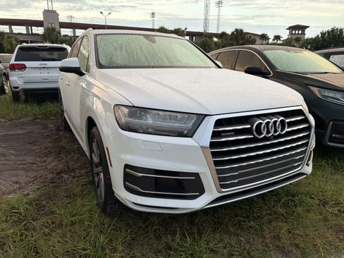 Used 2017 Audi Q7 2.0T Premium Plus w/ Premium Plus Package AWD/4WD image 4
