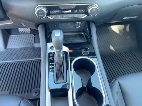 New 2025 Nissan Altima 2.5 SR w/ SR Premium Package image 19