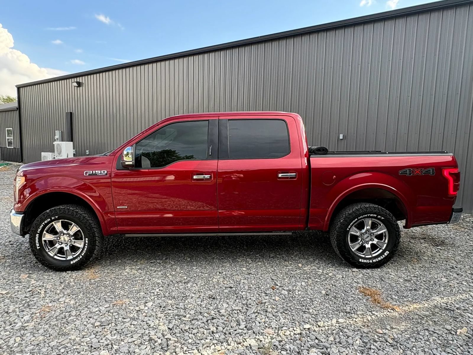 Used 2015 Ford F150 Lariat w/ Equipment Group 502A Luxury AWD/4WD image 8