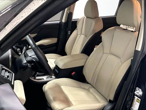 Used 2022 Subaru Ascent Limited image 21