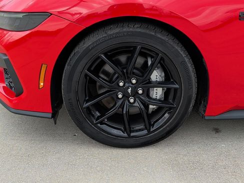 Used 2025 Ford Mustang GT Premium RWD image 28