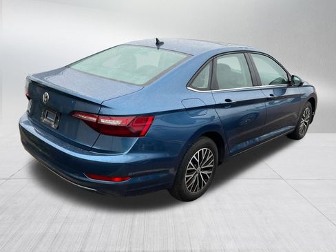 Used 2021 Volkswagen Jetta SE FWD image 4