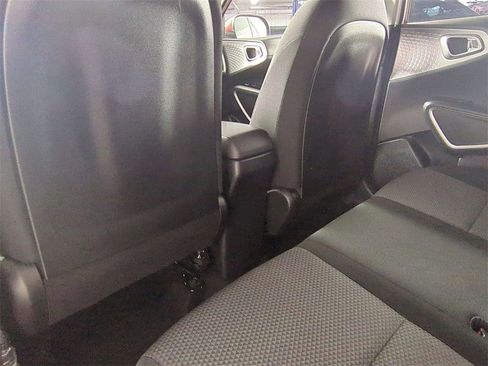 Used 2021 Kia Soul LX image 19