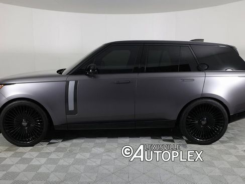 Used 2024 Land Rover Range Rover SE image 8