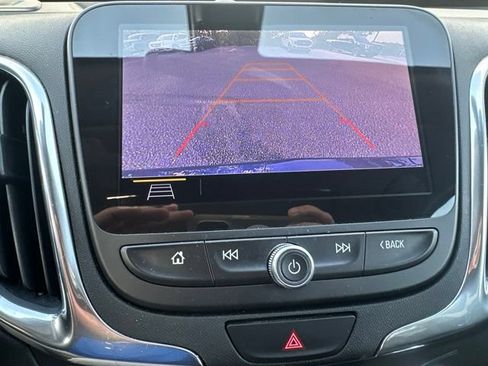 Used 2020 Chevrolet Equinox LT FWD image 14