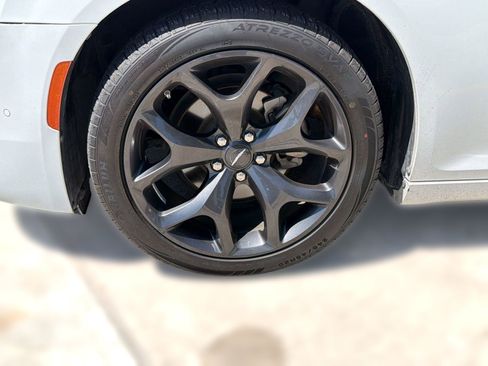 Used 2023 Chrysler 300 S RWD image 11