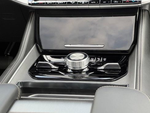 New 2026 Jeep Grand Wagoneer Limited AWD/4WD image 14