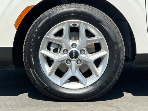 Used 2023 Kia Soul LX w/ LX Technology Package FWD image 26