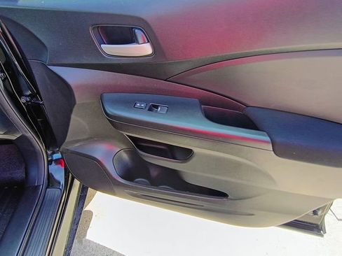 Used 2016 Honda CR-V LX image 11