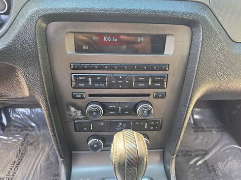 Used 2013 Ford Mustang Coupe RWD image 33