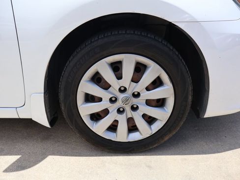 Used 2019 Nissan Sentra S FWD image 9