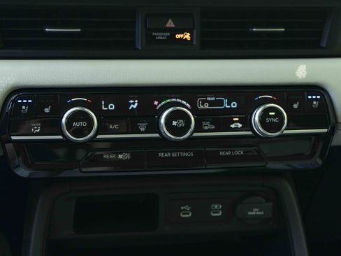 Used 2026 Honda Pilot Elite image 33