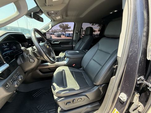 Used 2022 Chevrolet Silverado 1500 LTZ AWD/4WD image 27