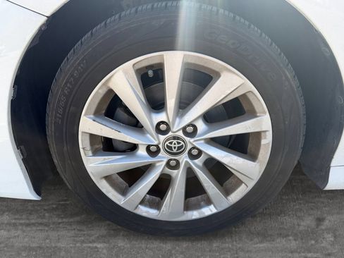 Used 2021 Toyota Camry LE FWD image 9